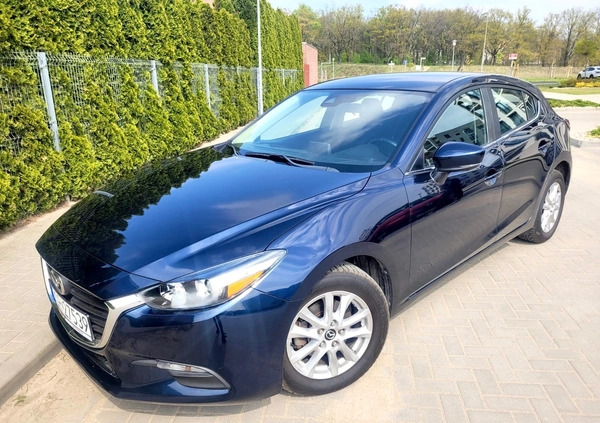 Mazda 3 cena 56900 przebieg: 73360, rok produkcji 2018 z Radziejów małe 137